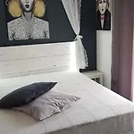 Il Museo Di Teresa Piazza Del Teatro 펜션 *