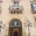 Il Museo Di Teresa Piazza Del Teatro *