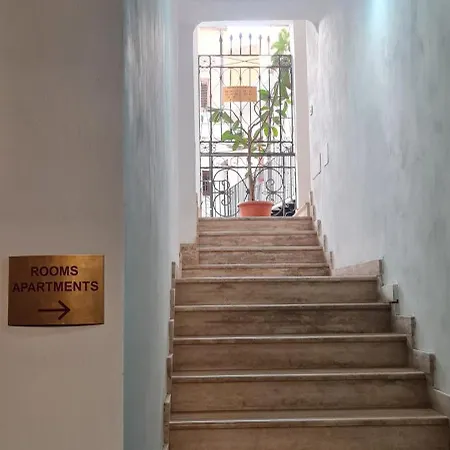 Il Museo Di Teresa Piazza Del Teatro * Agrigento