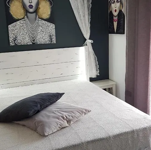 Il Museo Di Teresa Piazza Del Teatro Feriehus *