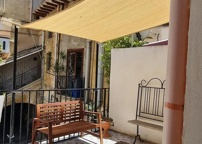 בית נופש Il Museo Di Teresa Piazza Del Teatro אגריג'נטו